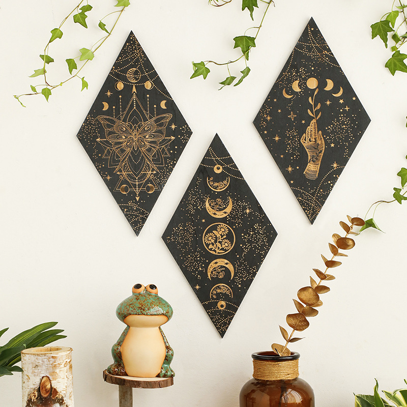 Geometric Carved Wooden Triang - Geometric Shelf Triangle のレビューと価格