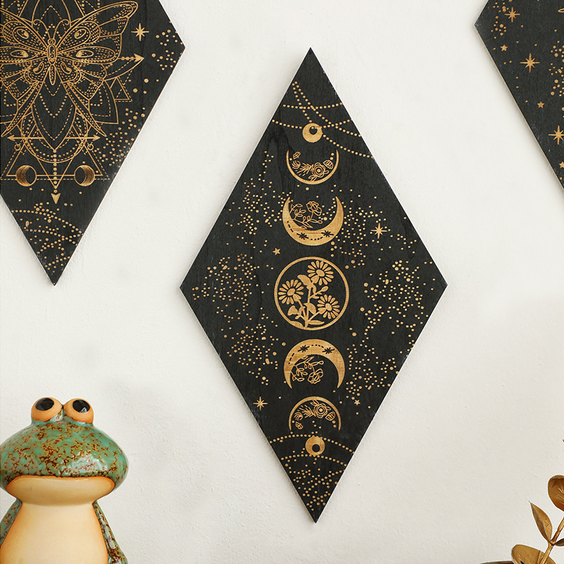 Geometric Carved Wooden Triang - Geometric Shelf Triangle のレビューと価格